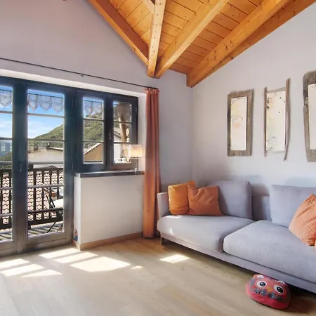 Casa Pollicina Holiday home Margno